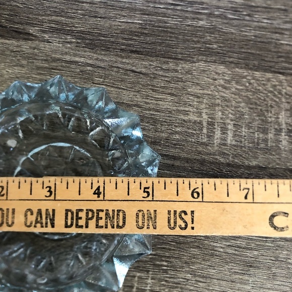 Vtg Clear Pressed Glass Ashtray - Picture 13 of 14